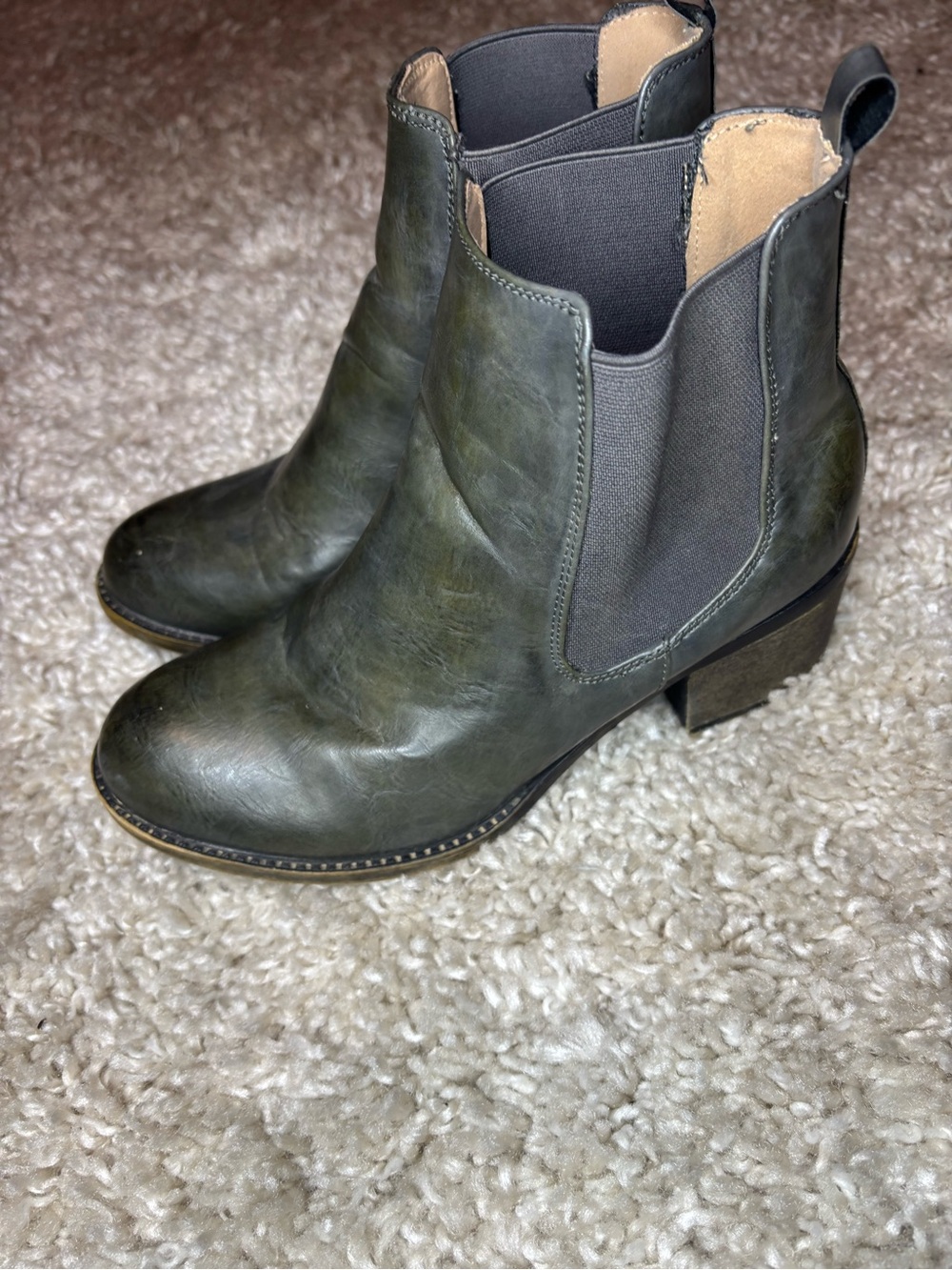 Chelsea Ankle Boots in Olive Green